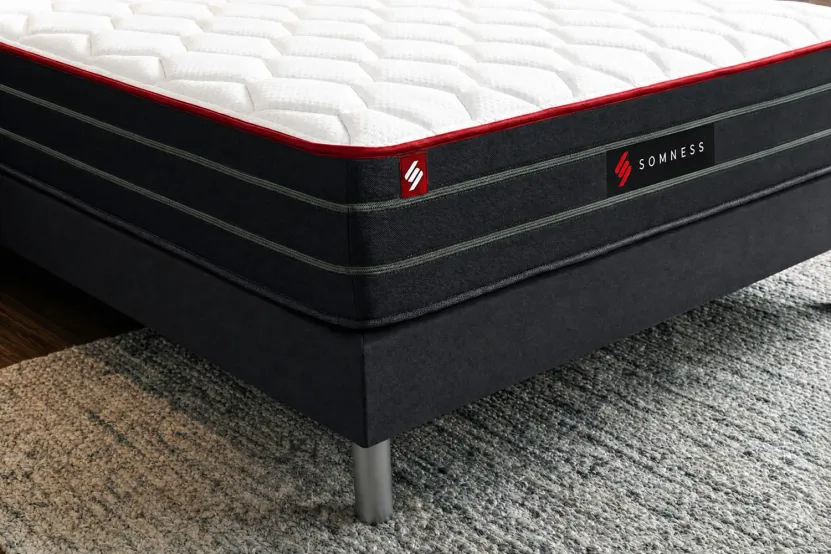 Pack lit complet 160x200 cm - Matelas + Sommier Noir + 2 oreillers + Couette - Boost